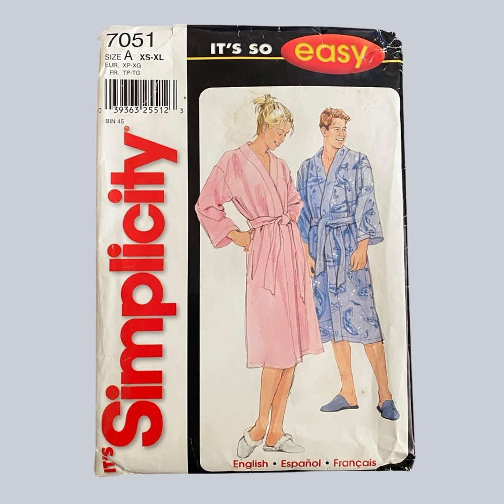 NEW Simplicity Robe Pattern 7051 Misses Mens Teens Size US XS-XL UNCUT FF